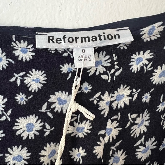 Reformation Zoe Side Slit Midi Skirt - Picture 5 of 6